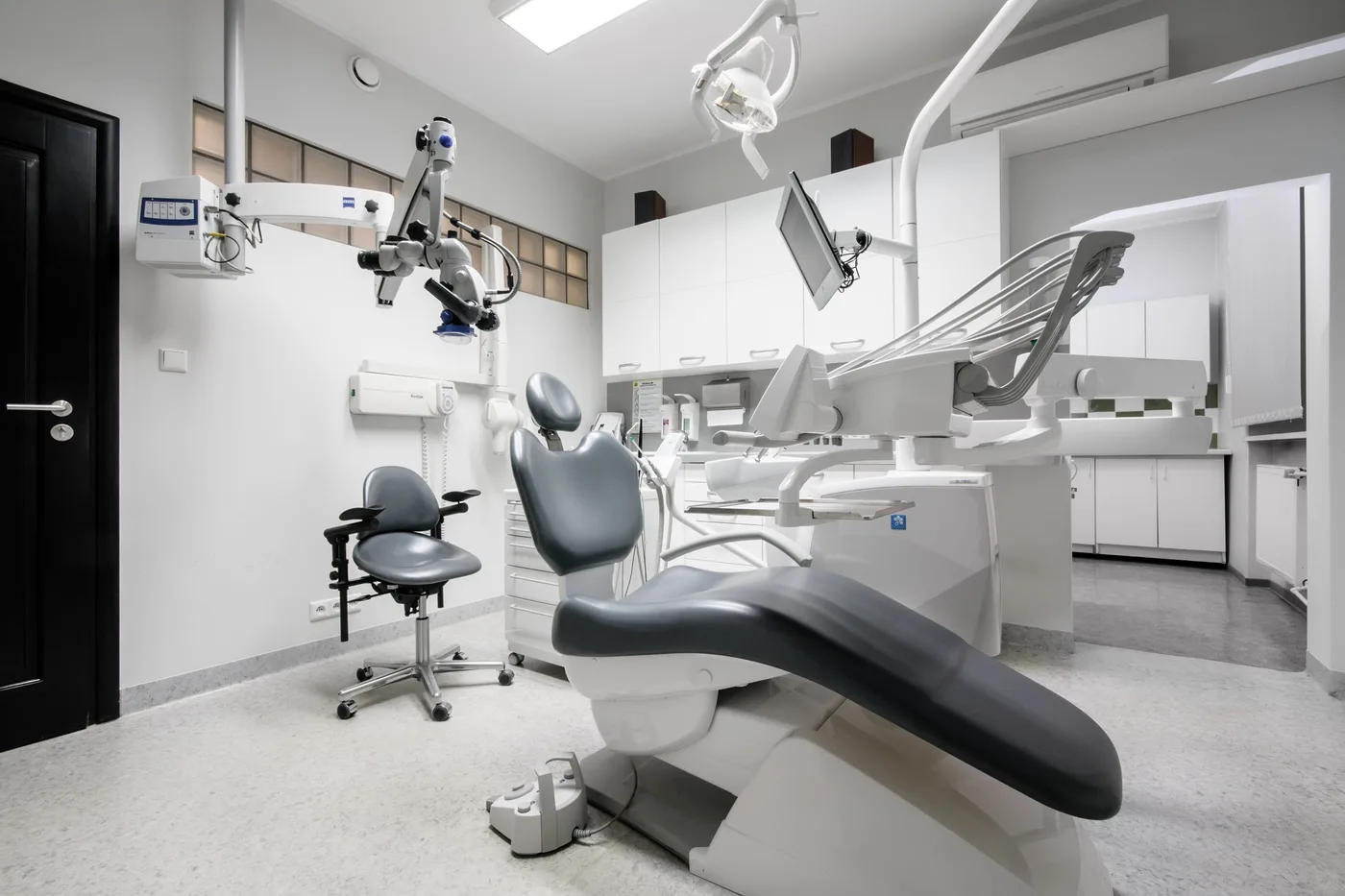 Gabinet zabiegowy Zielone Jabłko — przestrzeń gotowa na konsultację endodontyczną
